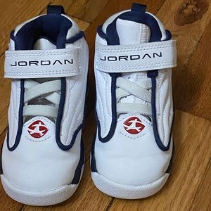 Toddler Jordans size 7